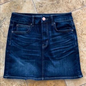 American eagle denim Jean skirt size 6